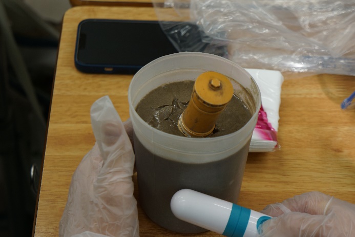 授業紹介 薬液注入工法の実験 明石高専