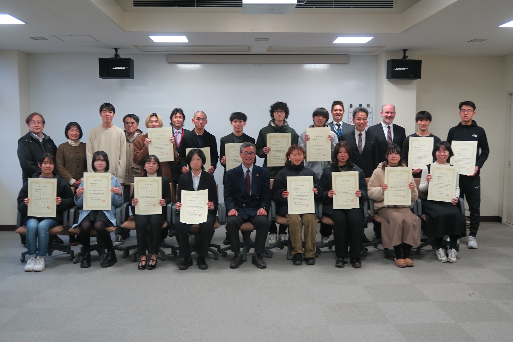 令和5年度第2回学生表彰を行いました 明石高専